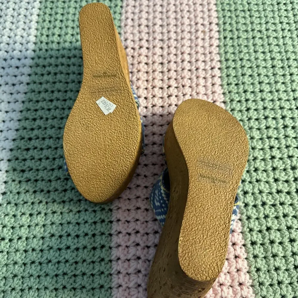 Callisto Woman’s Size 10 Sandals Blue Geometric Wedge NWOT